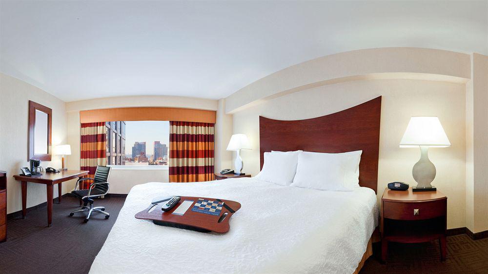 Hampton Inn Manhattan Times Square North New York Eksteriør billede